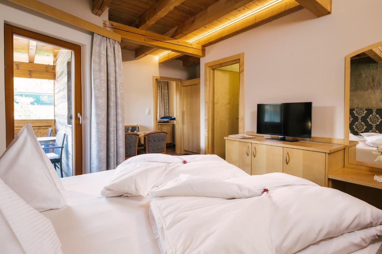Kinderhotel Laderhof 라디스 외부 사진