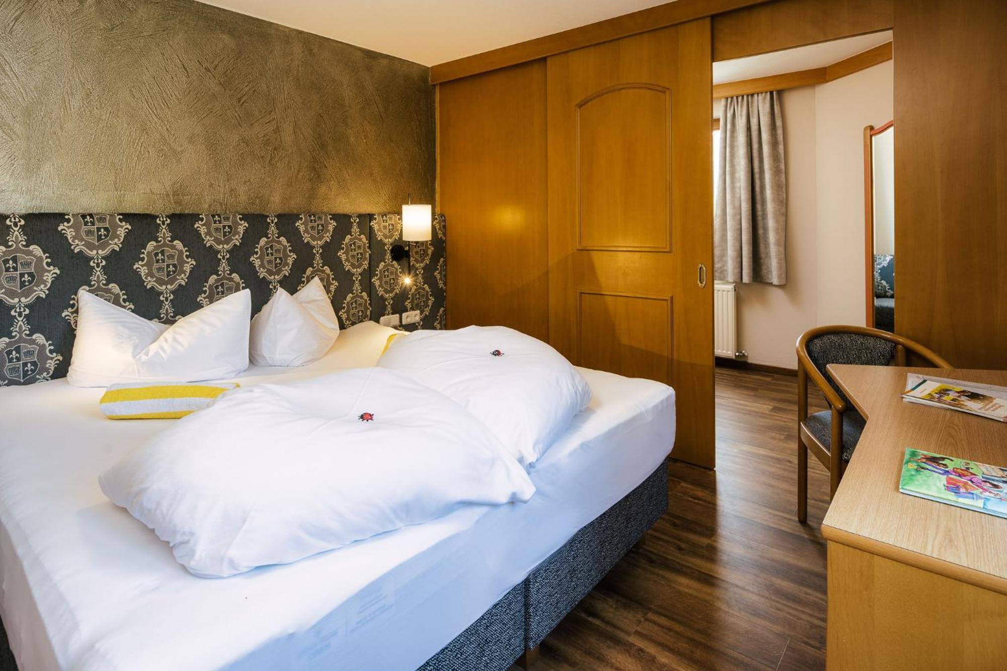 Kinderhotel Laderhof 라디스 외부 사진