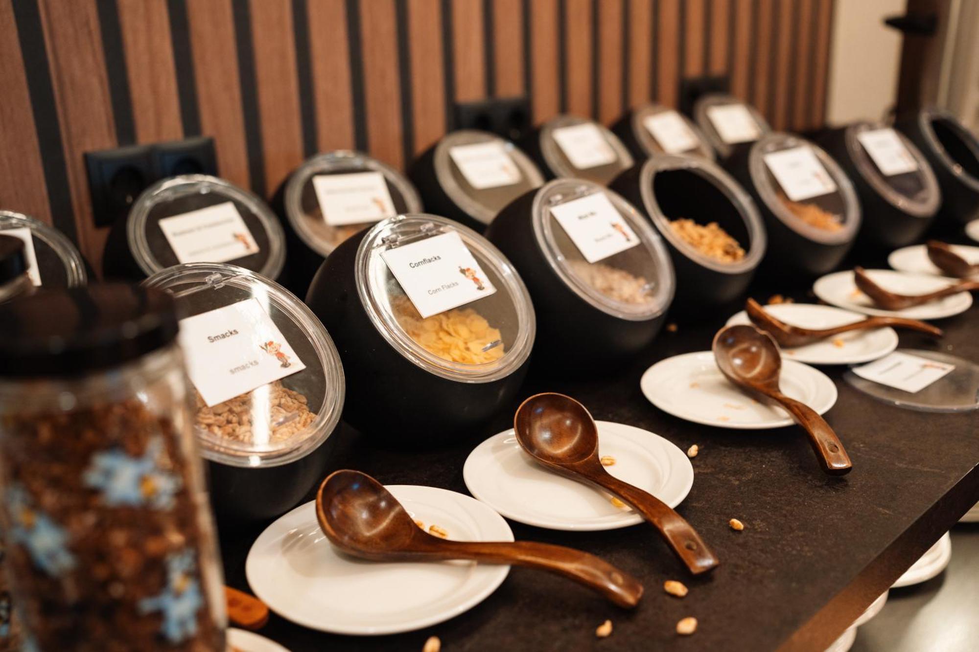 Kinderhotel Laderhof 라디스 외부 사진