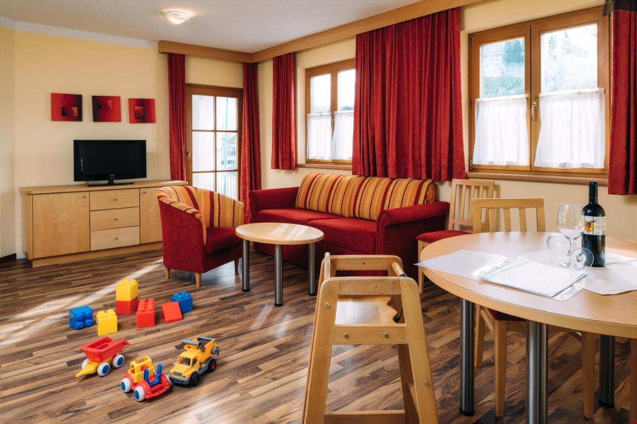 Kinderhotel Laderhof 라디스 외부 사진