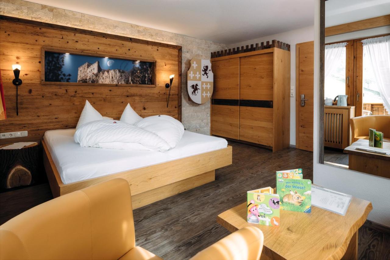Kinderhotel Laderhof 라디스 외부 사진