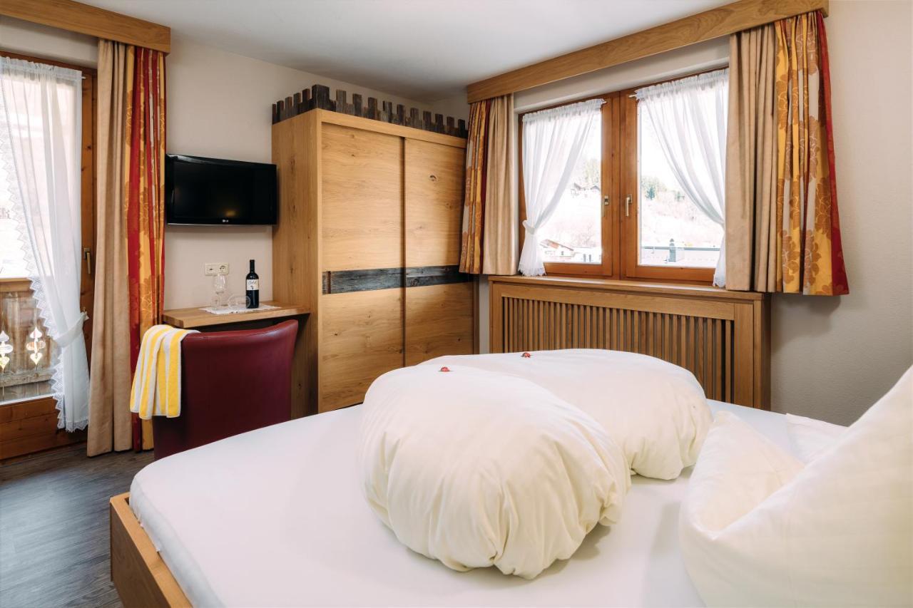 Kinderhotel Laderhof 라디스 외부 사진
